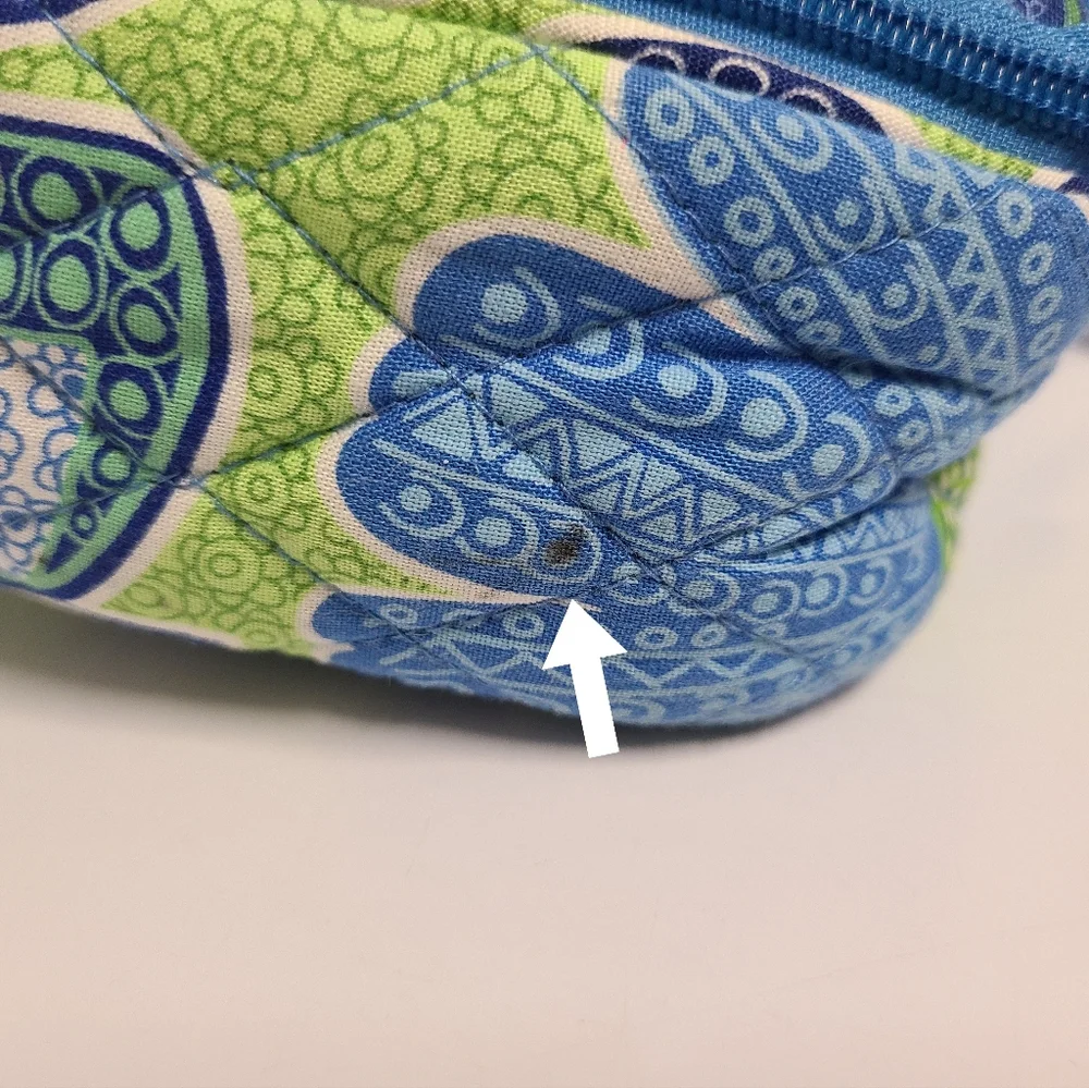 Vera Bradley Hanging Essentials Cosmetic Accessory Bag Blue Doodle Daisy Print
